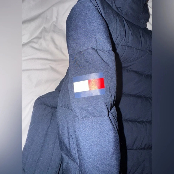 tommy hilfigure snow jacket - Picture 3 of 4